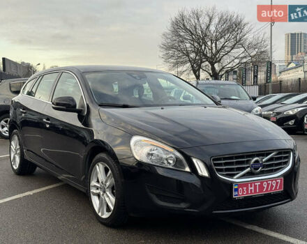 Черный Вольво B60, объемом двигателя 1.98 л и пробегом 235 тыс. км за 13000 $, фото 6 на Automoto.ua