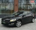 Черный Вольво B60, объемом двигателя 2.4 л и пробегом 259 тыс. км за 12500 $, фото 1 на Automoto.ua