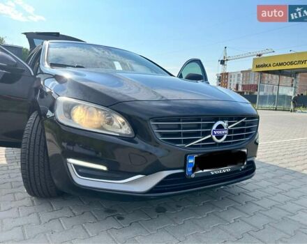 Черный Вольво B60, объемом двигателя 1.56 л и пробегом 251 тыс. км за 11500 $, фото 3 на Automoto.ua