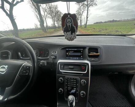 Чорний Вольво B60, об'ємом двигуна 1.6 л та пробігом 271 тис. км за 11200 $, фото 14 на Automoto.ua