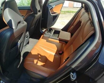 Черный Вольво B60, объемом двигателя 2.4 л и пробегом 235 тыс. км за 13200 $, фото 9 на Automoto.ua