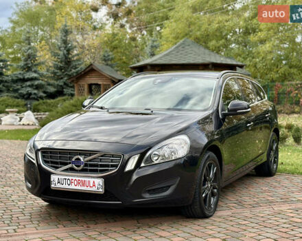 Черный Вольво B60, объемом двигателя 1.56 л и пробегом 240 тыс. км за 12490 $, фото 4 на Automoto.ua