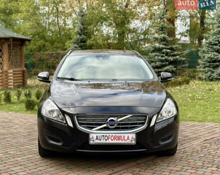 Черный Вольво B60, объемом двигателя 1.56 л и пробегом 240 тыс. км за 12490 $, фото 3 на Automoto.ua