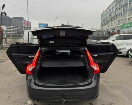 Черный Вольво B60, объемом двигателя 2 л и пробегом 243 тыс. км за 14500 $, фото 16 на Automoto.ua