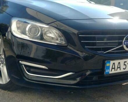 Черный Вольво B60, объемом двигателя 2.4 л и пробегом 235 тыс. км за 13200 $, фото 3 на Automoto.ua