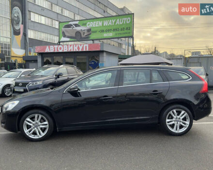 Черный Вольво B60, объемом двигателя 1.98 л и пробегом 235 тыс. км за 13000 $, фото 2 на Automoto.ua
