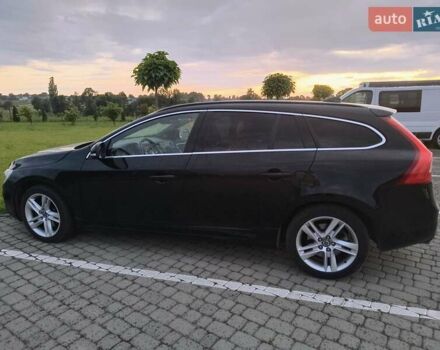 Черный Вольво B60, объемом двигателя 1.98 л и пробегом 220 тыс. км за 13300 $, фото 1 на Automoto.ua