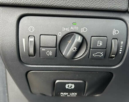 Черный Вольво B60, объемом двигателя 1.6 л и пробегом 270 тыс. км за 9600 $, фото 29 на Automoto.ua