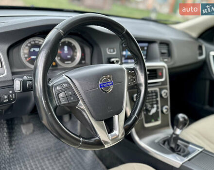 Черный Вольво B60, объемом двигателя 1.56 л и пробегом 240 тыс. км за 12490 $, фото 26 на Automoto.ua