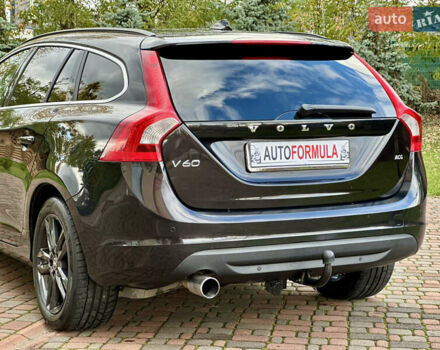 Черный Вольво B60, объемом двигателя 1.56 л и пробегом 240 тыс. км за 12490 $, фото 12 на Automoto.ua