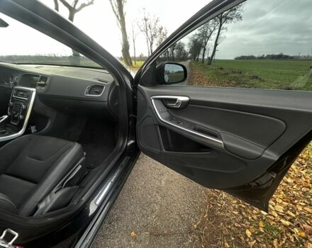 Чорний Вольво B60, об'ємом двигуна 1.6 л та пробігом 271 тис. км за 11200 $, фото 12 на Automoto.ua