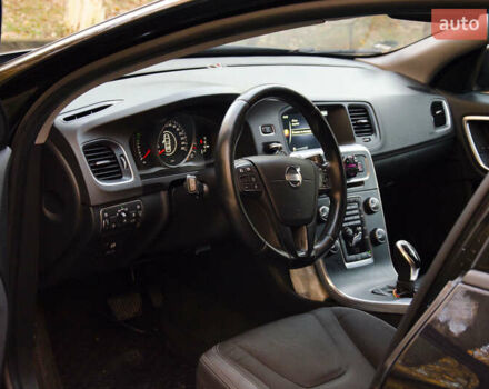 Чорний Вольво B60, об'ємом двигуна 1.98 л та пробігом 247 тис. км за 12300 $, фото 5 на Automoto.ua