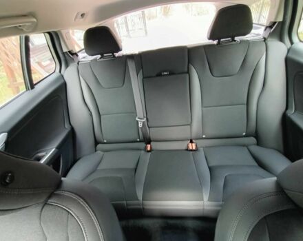 Черный Вольво B60, объемом двигателя 1.6 л и пробегом 210 тыс. км за 11500 $, фото 6 на Automoto.ua