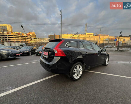 Черный Вольво B60, объемом двигателя 1.98 л и пробегом 235 тыс. км за 13000 $, фото 50 на Automoto.ua