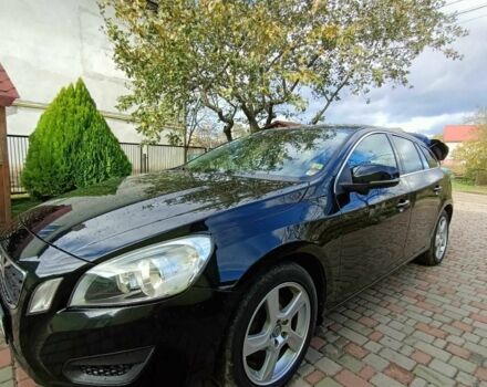 Черный Вольво B60, объемом двигателя 1.6 л и пробегом 210 тыс. км за 11500 $, фото 2 на Automoto.ua