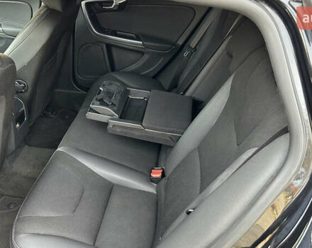 Черный Вольво B60, объемом двигателя 1.6 л и пробегом 270 тыс. км за 9600 $, фото 16 на Automoto.ua