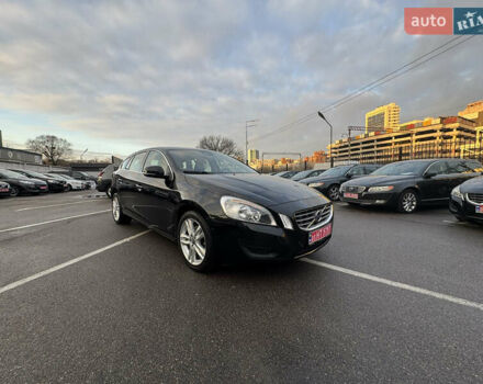 Черный Вольво B60, объемом двигателя 1.98 л и пробегом 235 тыс. км за 13000 $, фото 52 на Automoto.ua