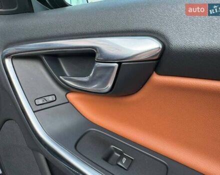 Черный Вольво B60, объемом двигателя 1.99 л и пробегом 225 тыс. км за 13300 $, фото 15 на Automoto.ua