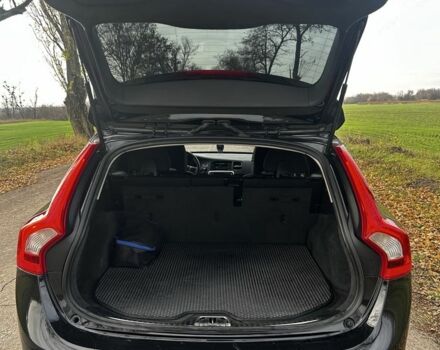 Чорний Вольво B60, об'ємом двигуна 1.6 л та пробігом 271 тис. км за 11200 $, фото 7 на Automoto.ua