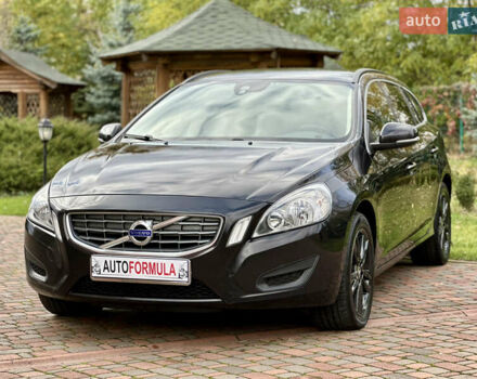 Черный Вольво B60, объемом двигателя 1.56 л и пробегом 240 тыс. км за 12490 $, фото 5 на Automoto.ua