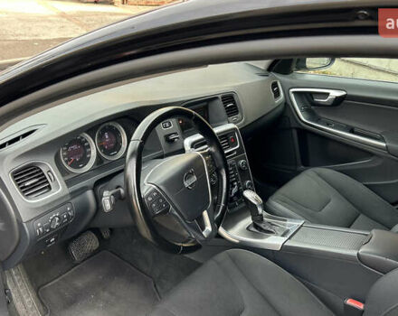 Черный Вольво B60, объемом двигателя 1.6 л и пробегом 270 тыс. км за 9600 $, фото 12 на Automoto.ua