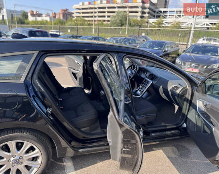 Чорний Вольво B60, об'ємом двигуна 2.4 л та пробігом 246 тис. км за 15000 $, фото 13 на Automoto.ua