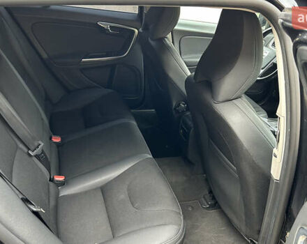 Черный Вольво B60, объемом двигателя 1.6 л и пробегом 270 тыс. км за 9600 $, фото 18 на Automoto.ua