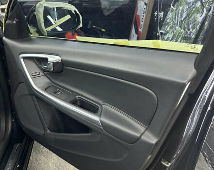 Черный Вольво B60, объемом двигателя 1.97 л и пробегом 261 тыс. км за 15500 $, фото 31 на Automoto.ua