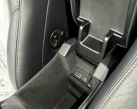 Черный Вольво B60, объемом двигателя 1.9 л и пробегом 188 тыс. км за 15500 $, фото 9 на Automoto.ua