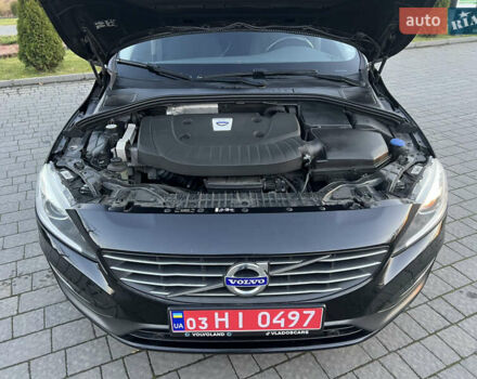 Черный Вольво B60, объемом двигателя 2.4 л и пробегом 235 тыс. км за 15290 $, фото 35 на Automoto.ua