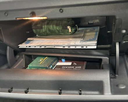 Черный Вольво B60, объемом двигателя 1.97 л и пробегом 261 тыс. км за 15500 $, фото 26 на Automoto.ua