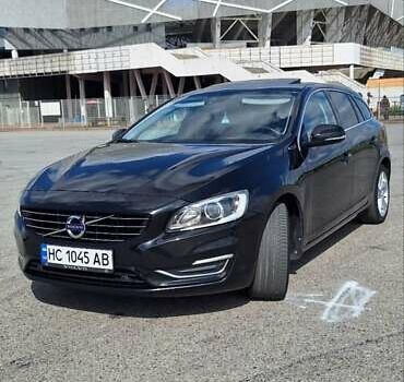 Черный Вольво B60, объемом двигателя 2.4 л и пробегом 271 тыс. км за 16700 $, фото 32 на Automoto.ua