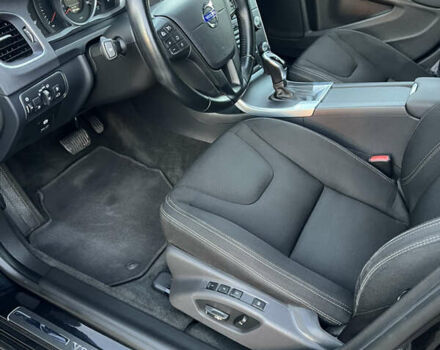 Черный Вольво B60, объемом двигателя 2.4 л и пробегом 235 тыс. км за 15290 $, фото 20 на Automoto.ua