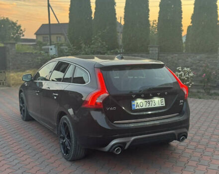 Черный Вольво B60, объемом двигателя 2.4 л и пробегом 249 тыс. км за 14000 $, фото 3 на Automoto.ua