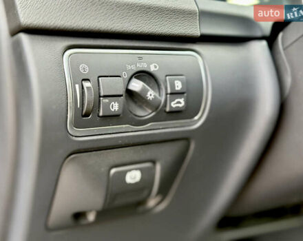 Чорний Вольво B60, об'ємом двигуна 2.4 л та пробігом 230 тис. км за 14990 $, фото 23 на Automoto.ua