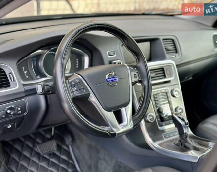 Чорний Вольво B60, об'ємом двигуна 2.4 л та пробігом 230 тис. км за 14990 $, фото 24 на Automoto.ua