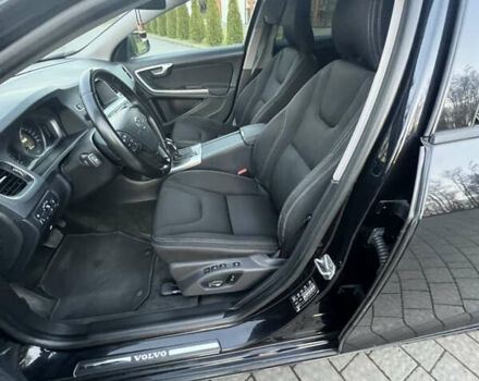 Черный Вольво B60, объемом двигателя 2.4 л и пробегом 235 тыс. км за 15290 $, фото 22 на Automoto.ua
