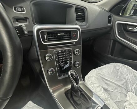 Черный Вольво B60, объемом двигателя 2 л и пробегом 188 тыс. км за 370 $, фото 10 на Automoto.ua