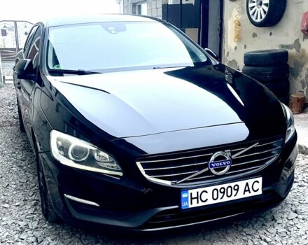 Черный Вольво B60, объемом двигателя 2 л и пробегом 203 тыс. км за 13500 $, фото 2 на Automoto.ua