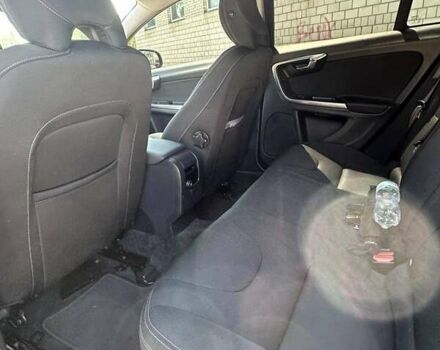 Черный Вольво B60, объемом двигателя 1.56 л и пробегом 244 тыс. км за 11500 $, фото 4 на Automoto.ua