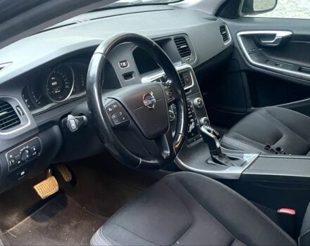 Черный Вольво B60, объемом двигателя 2 л и пробегом 203 тыс. км за 13500 $, фото 6 на Automoto.ua