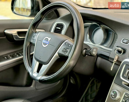 Чорний Вольво B60, об'ємом двигуна 2.4 л та пробігом 230 тис. км за 14990 $, фото 37 на Automoto.ua