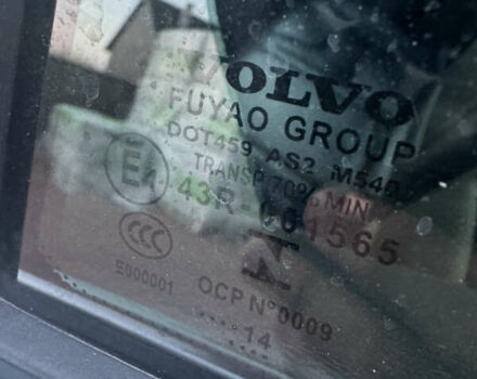 Черный Вольво B60, объемом двигателя 2.4 л и пробегом 249 тыс. км за 14000 $, фото 8 на Automoto.ua