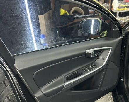 Черный Вольво B60, объемом двигателя 1.97 л и пробегом 261 тыс. км за 15500 $, фото 28 на Automoto.ua