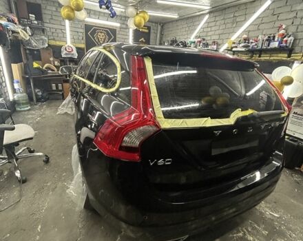 Черный Вольво B60, объемом двигателя 2 л и пробегом 188 тыс. км за 370 $, фото 13 на Automoto.ua