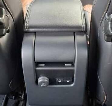 Чорний Вольво B60, об'ємом двигуна 2.4 л та пробігом 315 тис. км за 16400 $, фото 11 на Automoto.ua