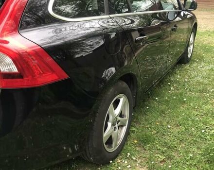 Черный Вольво B60, объемом двигателя 1.56 л и пробегом 292 тыс. км за 10500 $, фото 7 на Automoto.ua