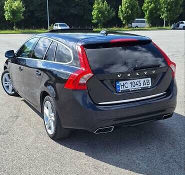 Черный Вольво B60, объемом двигателя 2.4 л и пробегом 271 тыс. км за 16700 $, фото 23 на Automoto.ua