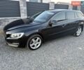Черный Вольво B60, объемом двигателя 1.56 л и пробегом 285 тыс. км за 10800 $, фото 3 на Automoto.ua