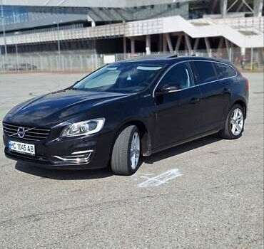 Черный Вольво B60, объемом двигателя 2.4 л и пробегом 271 тыс. км за 16700 $, фото 10 на Automoto.ua